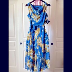 Blue and Yellow Floral dress 💙💛